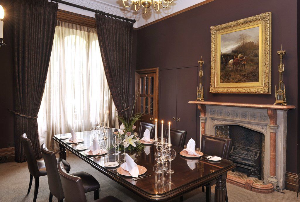 Nutfield Priory And 4*